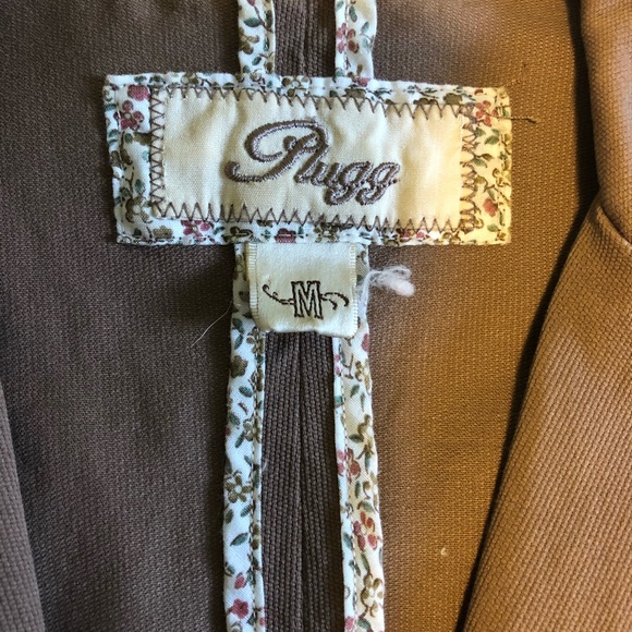 Blazer - Picture 2 of 2